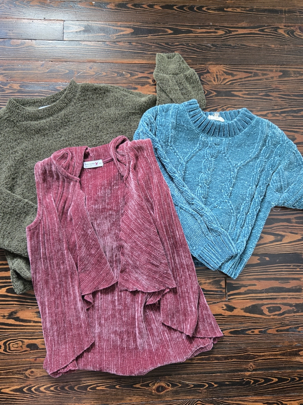Girls 3 Piece Mixed Brand Bundle Long Sleeve Sweaters & Vest Bundle Size Medium